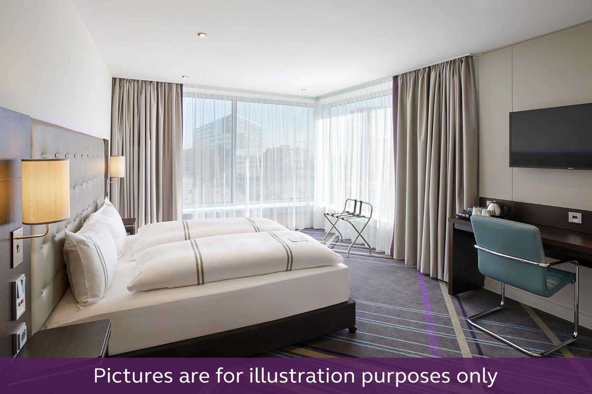 Premier Inn Muenchen City Schwabing Exterior foto